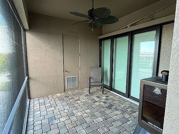 Lanai to one primary suite
