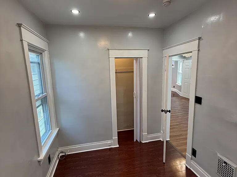 246 Cambridge Ave #2 — Photo 8