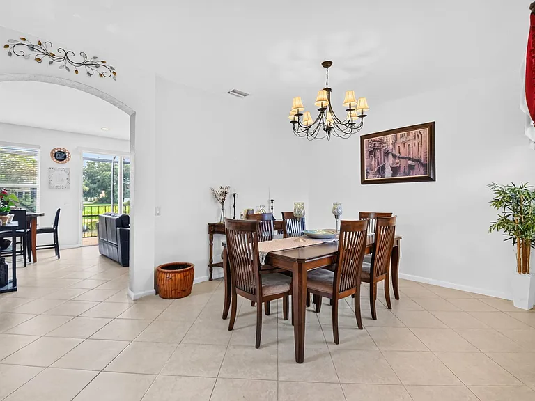 5018 Starblaze Dr — Photo 10