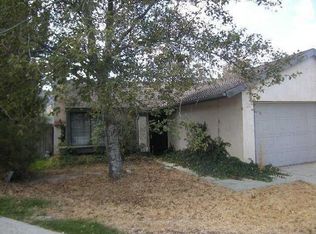 306 Meadowbrook Ct, Tehachapi, CA 93561