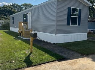 460 Collins #25, Attleboro, MA 02703