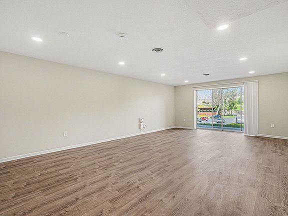2nd image of 3501 Section Rd #209