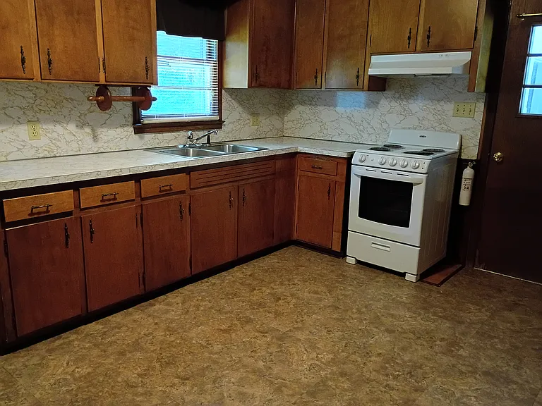 7541 Stony Hill Rd — Photo 5