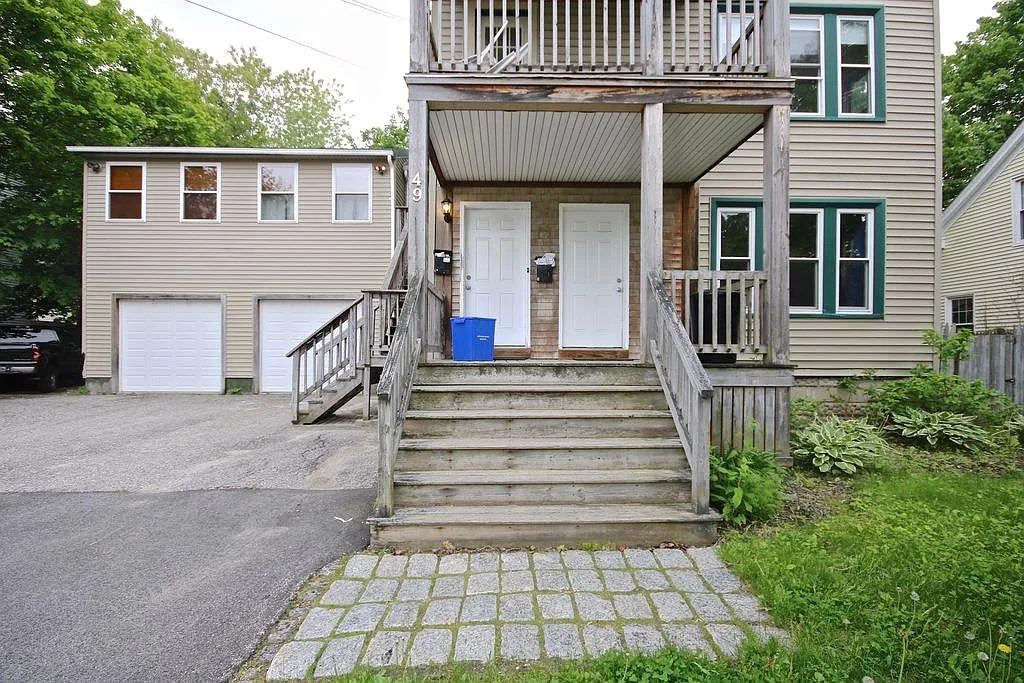2 bed, 1100 sqft, $2,700 — Photo 3