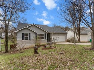 2052 Waybridge Ln, Fenton, MO 63026