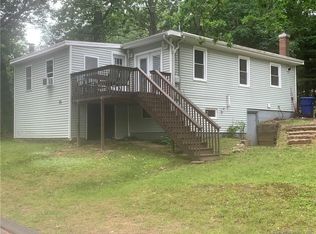 25 Pine St, Ellington, CT 06029