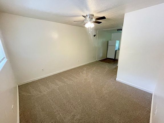 3rd image of 154 Crestview Cir #21