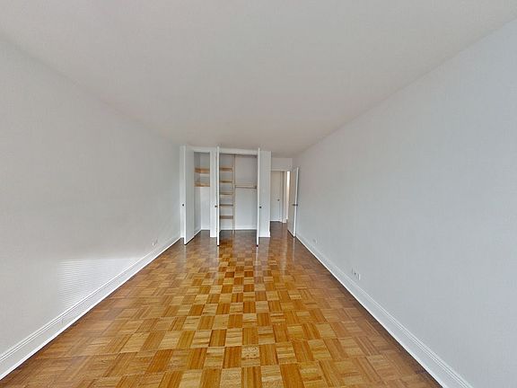 4th image of 442 W 57th St APT 5A