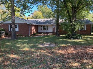 622 McNabb Dr, Mounds, OK 74047
