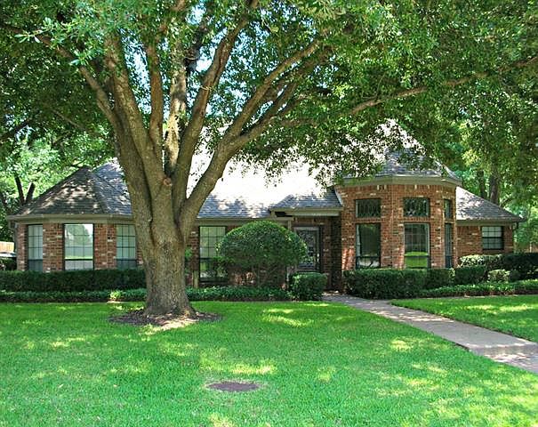 1st image of 1620 Bowie Cir