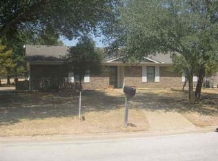 402 Skyline Cir, Lorena, TX 76655