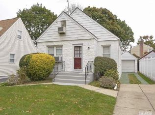 731 Leggett Pl, Whitestone, NY 11357