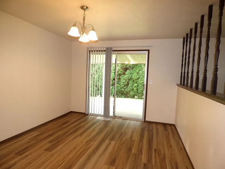 4824 Falcon Ct NE — Photo 14