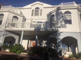 8 Bayberry Ln, Millbury, MA 01527