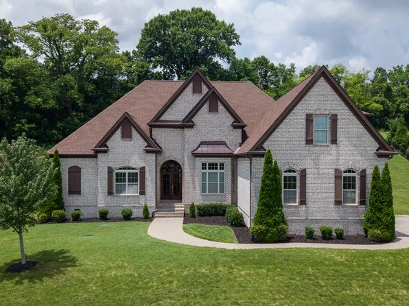 9222 Holstein Dr, Nolensville, TN 37135