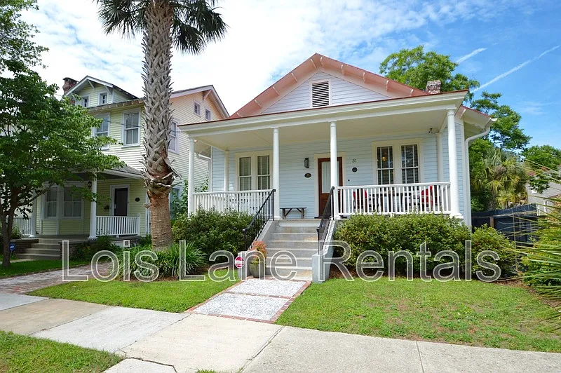 31 Parkwood Ave