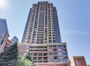 4090 Living Arts Dr #905, Mississauga, ON L5B 4M8