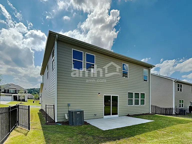 689 Alcovy Mill Park — Photo 33