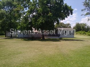 8820 Dixie Blanchard Rd, Shreveport, LA 71107