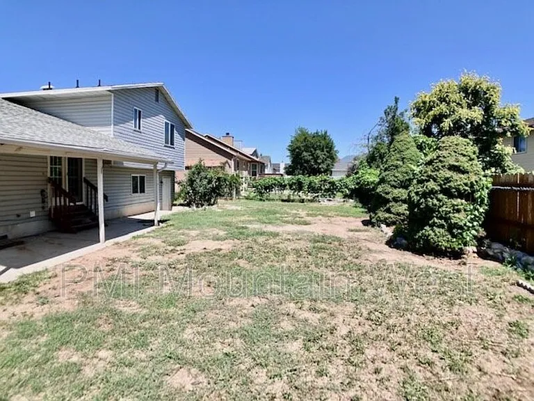 2186 N 1965 E — Photo 29