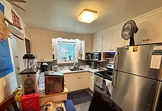 452 Notre Dame St — Photo 14