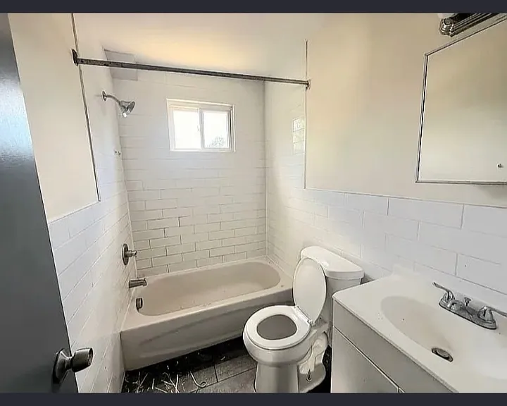 99 Alexander St #1L — Photo 2