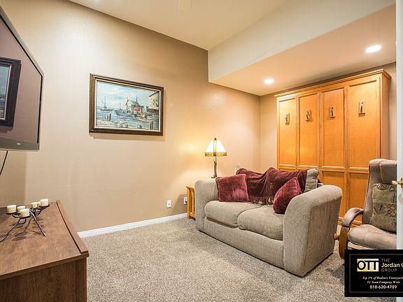 4th image of 3328 Olivegrove Pl