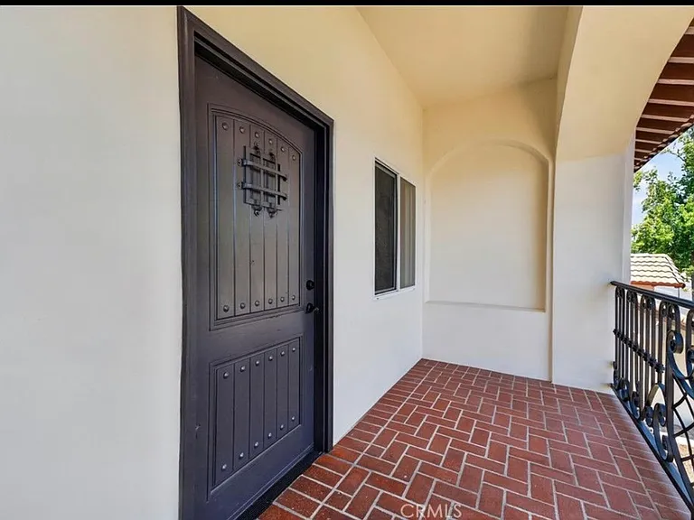 760 N Huntington St — Photo 5