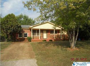6015 Belgrade Dr NW, Huntsville, AL 35810