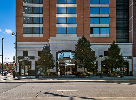 2nd image of 1160 S Michigan Ave APT 3803
