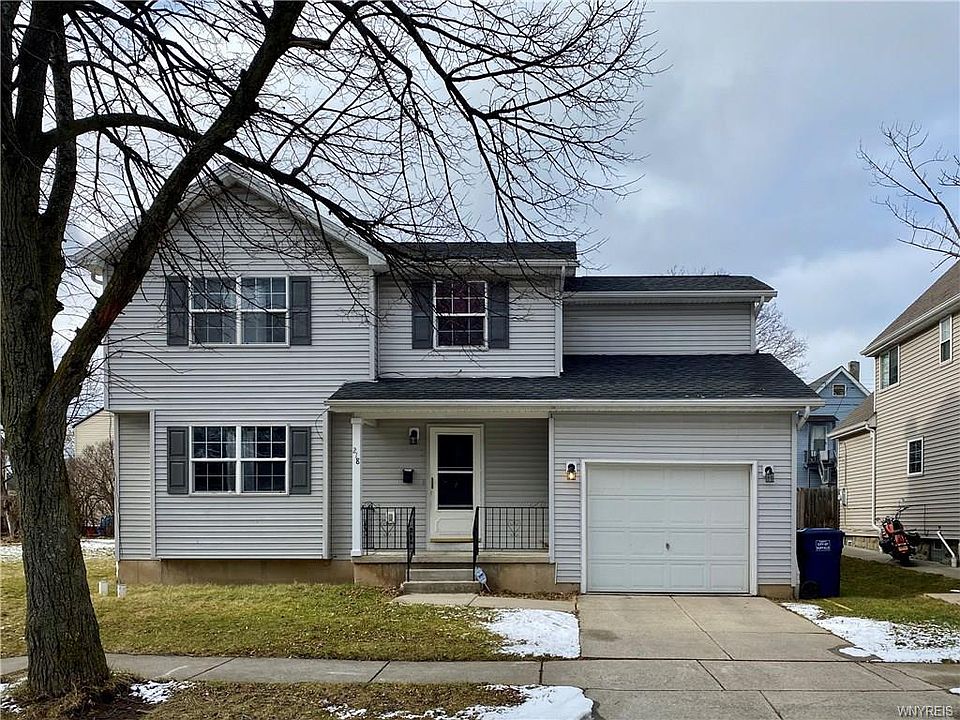 1st image of 218 Waverly St