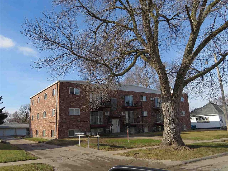 2nd image of 118 E Phillip Ave
