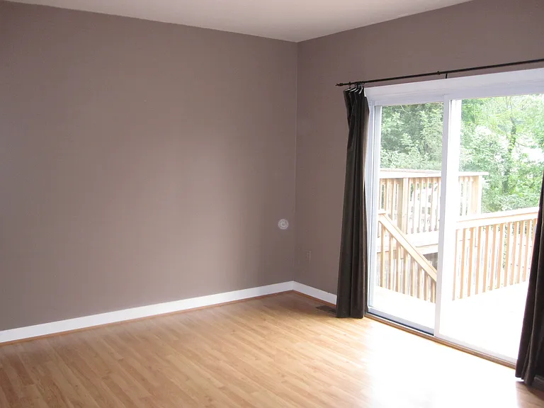 1377 Hazel Nut Ct — Photo 8