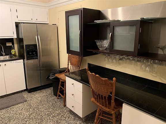 5th image of 6039 Collins Ave APT 815