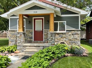 318 E 13th St, Crete, NE 68333