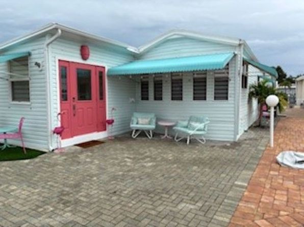 29 Limetree Park Dr
