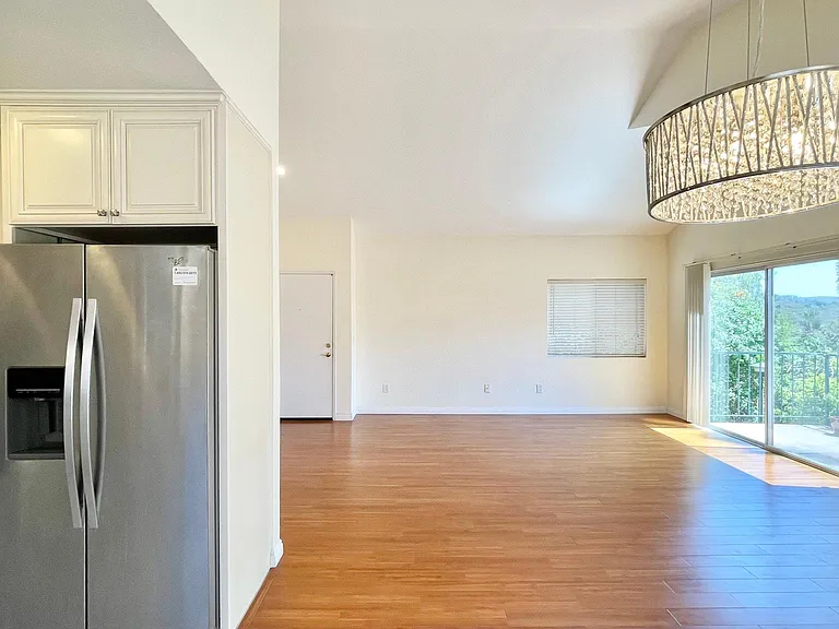 11321 Avenida De Los Lobos #D — Photo 13