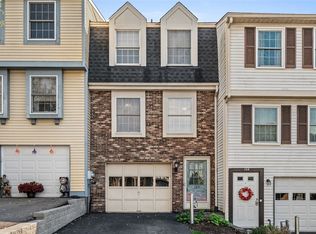 106 Shadowlawn Dr, Pittsburgh, PA 15236