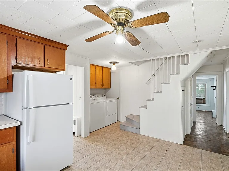 23 Edmund St #2 — Photo 9