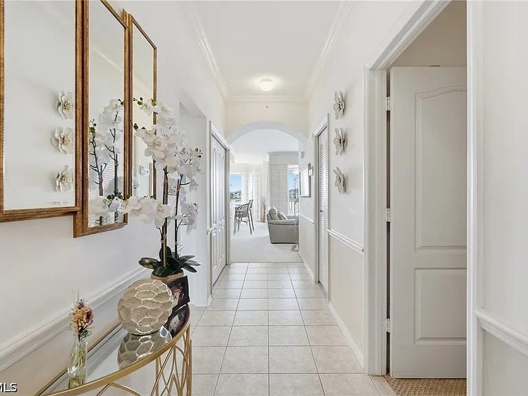 10480 Washingtonia Palm Way #1126 — Photo 6