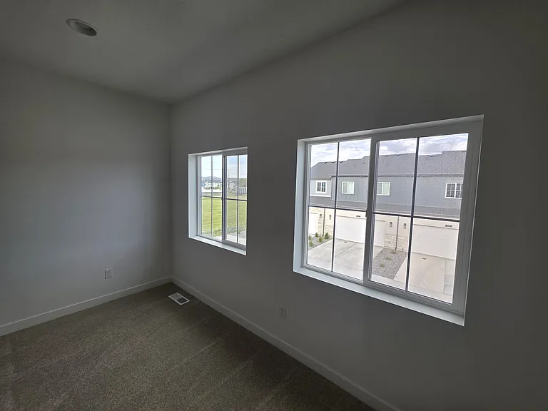 1830 N 3530 W — Photo 21
