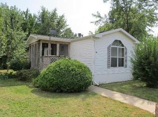 38 Countryside Est, Sandwich, IL 60548
