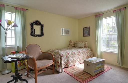 5th image of 16 Walden Dr APT 17