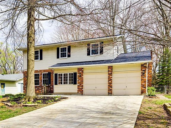 3rd image of 2552 Celia Dr