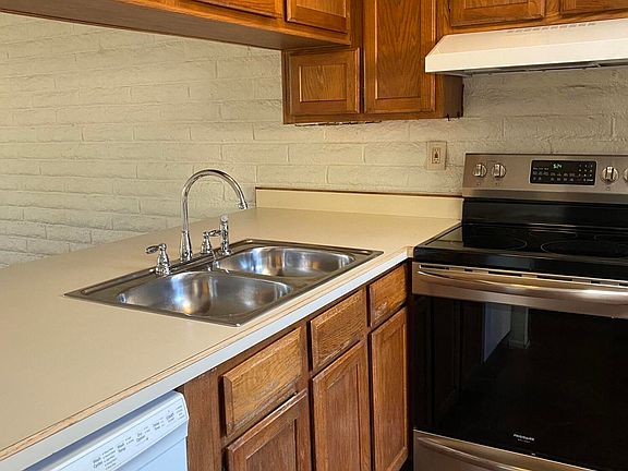 5th image of 7724 E Kenyon Dr