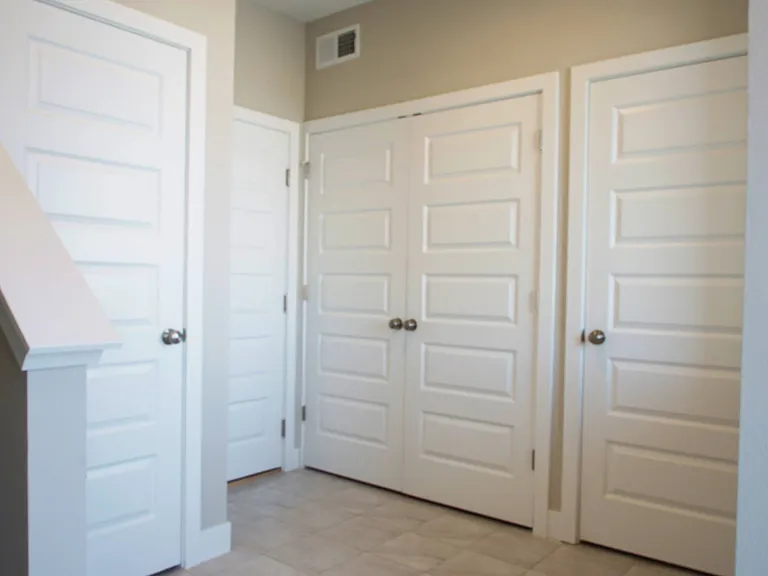 2541 N Moline St #2-BDRM TOWNHOUSE — Photo 12