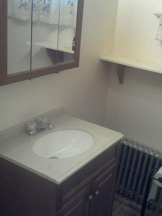 1st image of 10007 Rosehill Ave