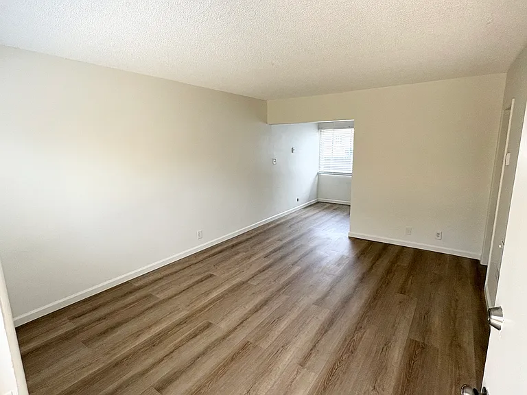 3700 E 4th St #2 — Photo 3