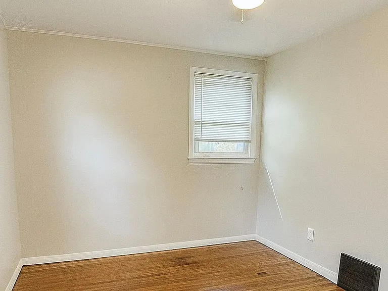 509 Millbrook Rd — Photo 12