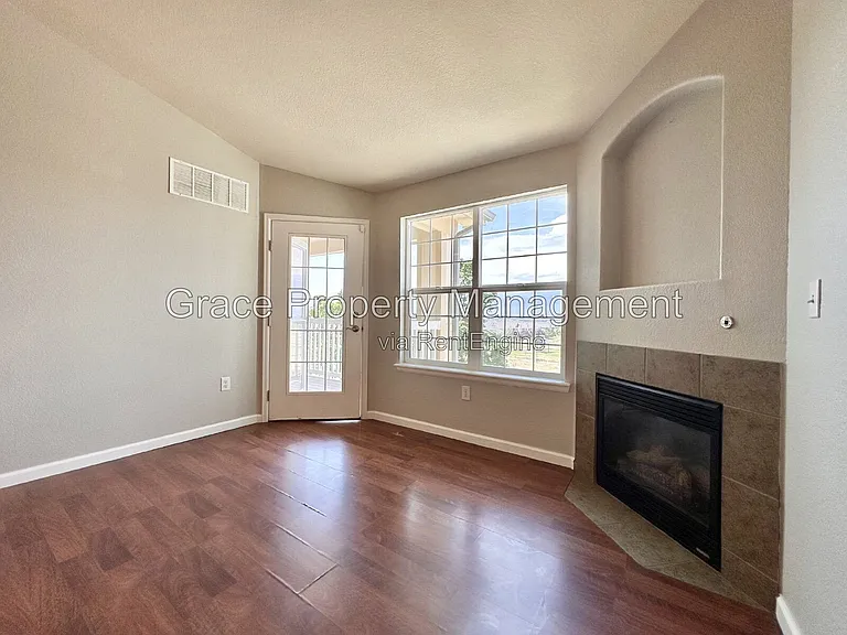 5735 N Genoa Way #306 — Photo 11